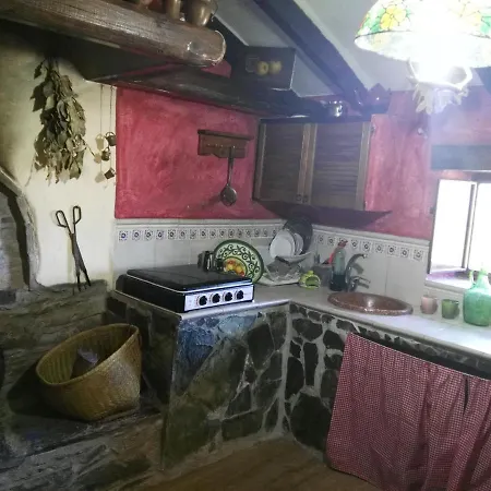 El Almendra
